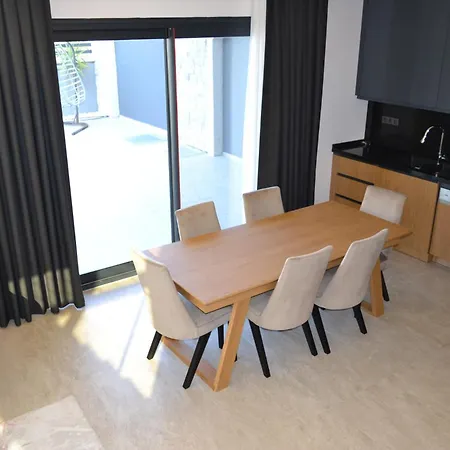 Villam Villa *