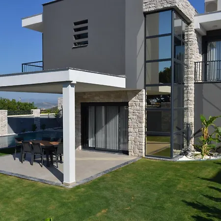 Villa Villam Cesme